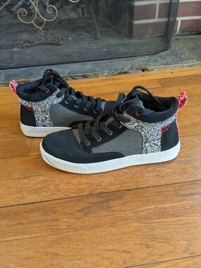 Keith Haring X Toms Collab High Top Sneakers With Box